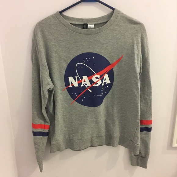 NASA crewneck sweater🪐👽 - Picture 1 of 3